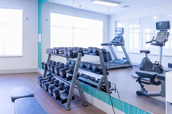 Holiday Inn Express Hereford image 9